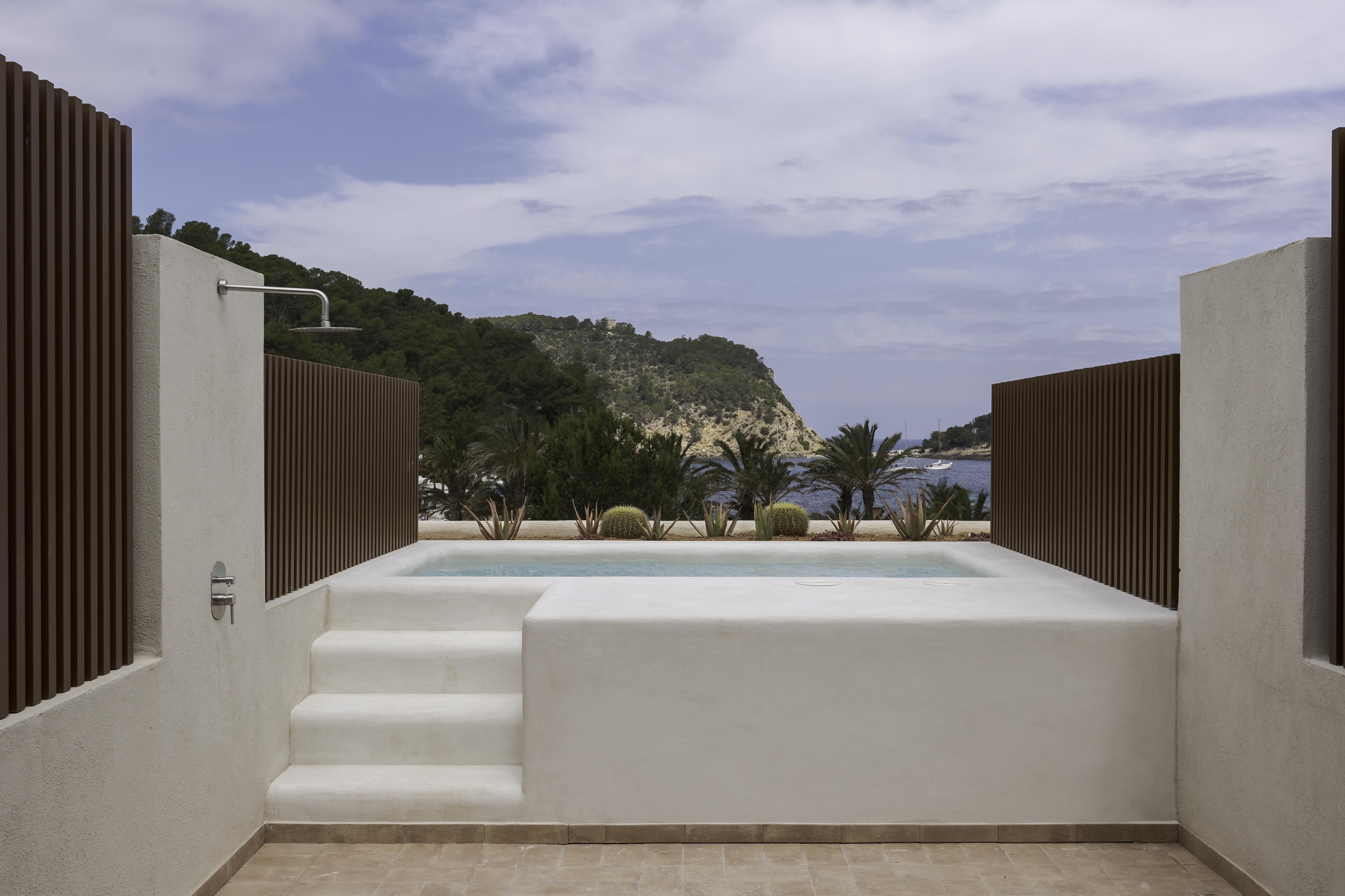 The Club Cala San Miguel Hotel Ibiza, Curio Collection By Hilton (Adults Only) Port de Sant Miguel Exterior foto