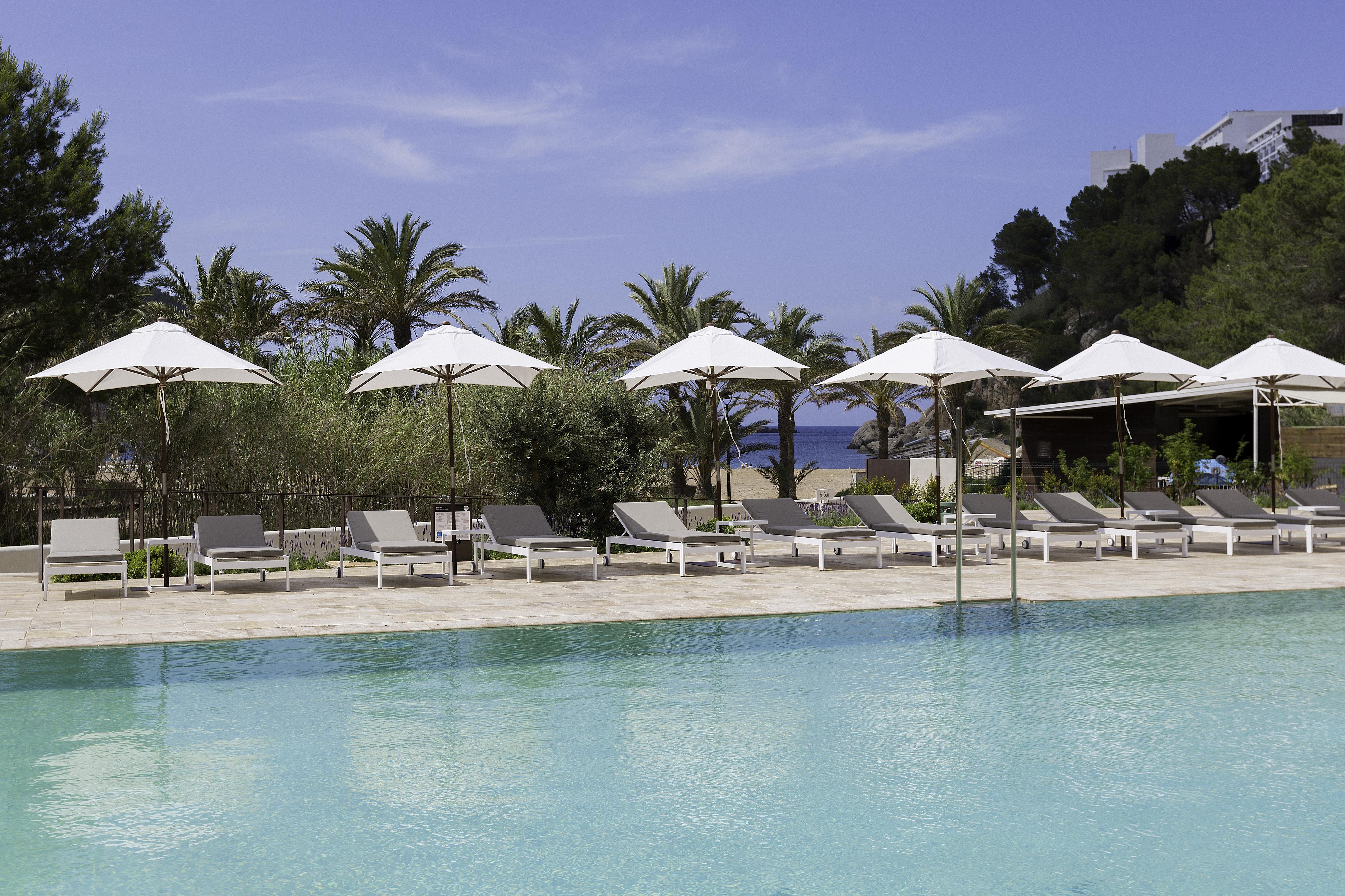 The Club Cala San Miguel Hotel Ibiza, Curio Collection By Hilton (Adults Only) Port de Sant Miguel Exterior foto