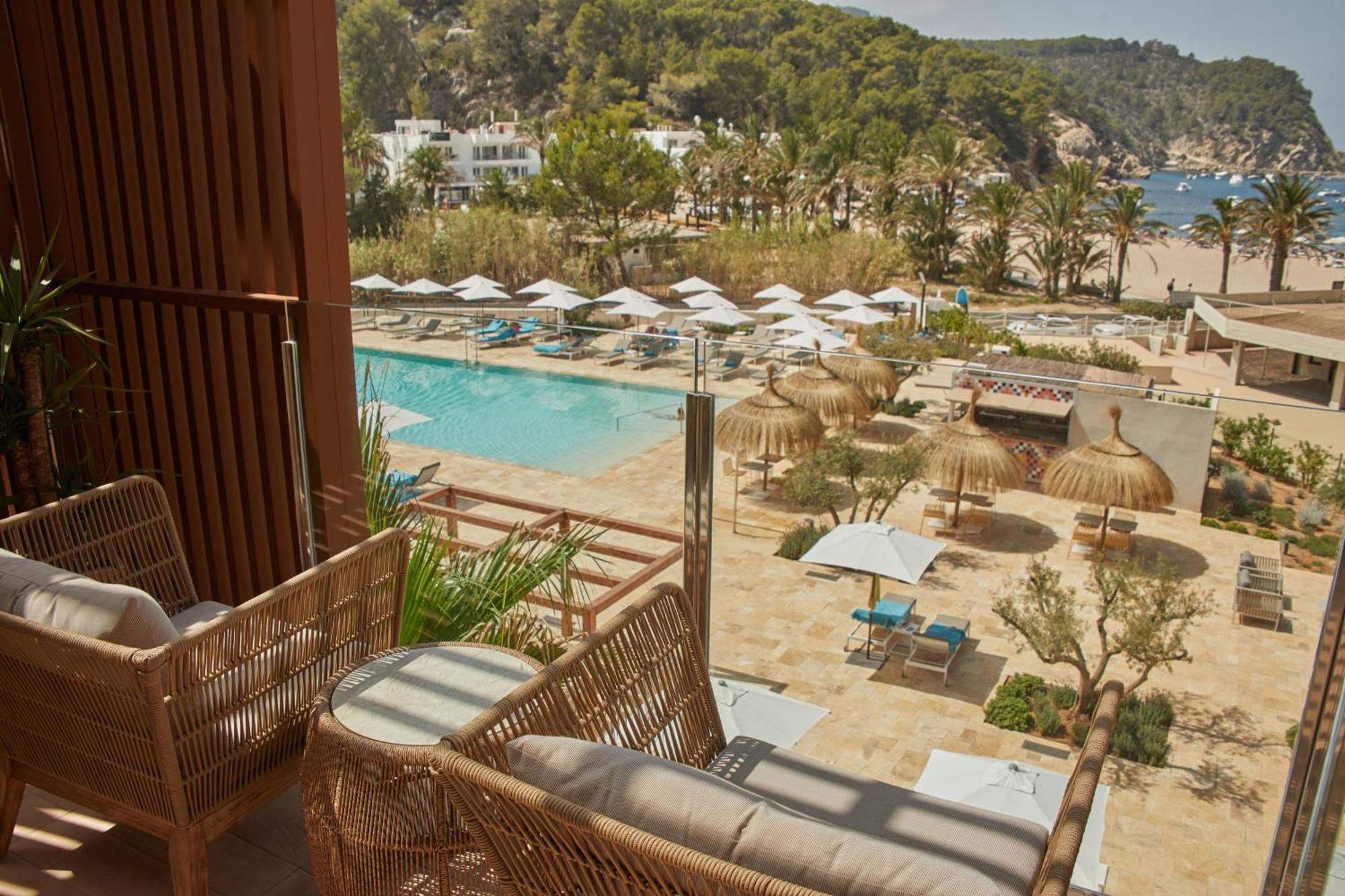 The Club Cala San Miguel Hotel Ibiza, Curio Collection By Hilton (Adults Only) Port de Sant Miguel Exterior foto